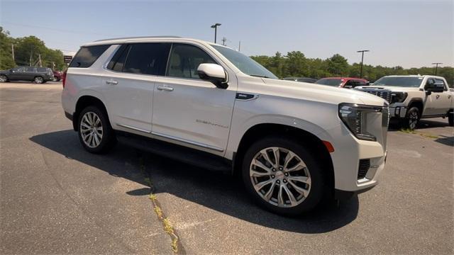 Photo of 2022 White Frost Tri-Coat GMC Yukon