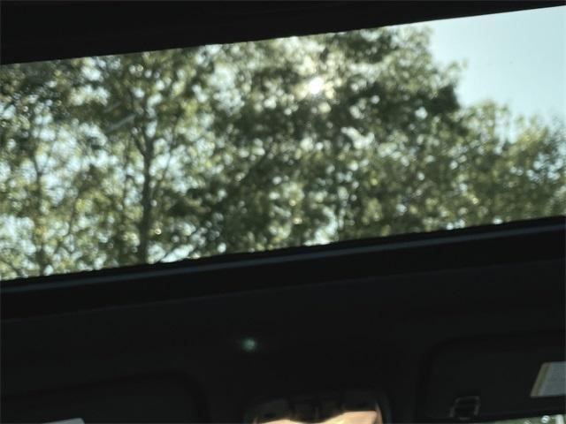 Photo of 2026 Summit White GMC Canyon