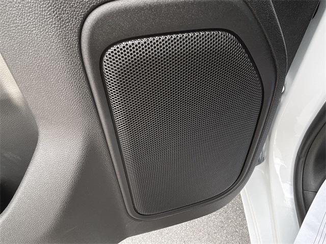 Photo of 2025 Summit White GMC Sierra 2500