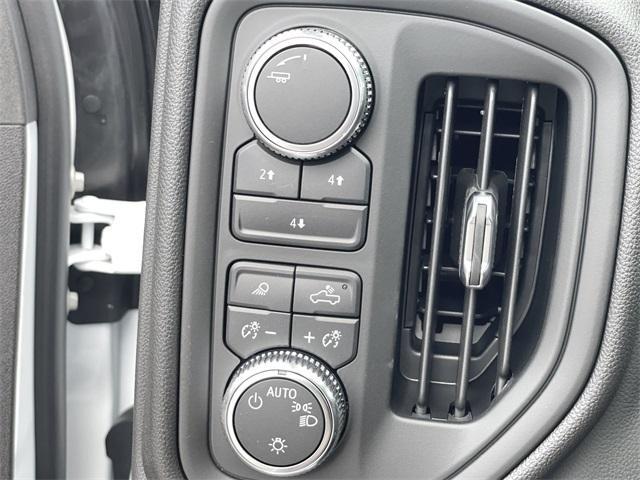 Photo of 2025 Summit White GMC Sierra 2500