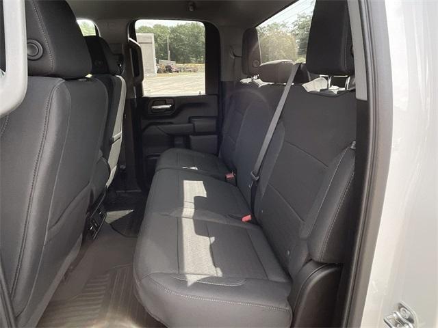 Photo of 2025 Summit White GMC Sierra 2500
