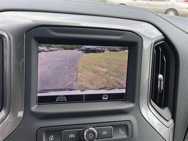 Photo of 2025 Summit White GMC Sierra 2500