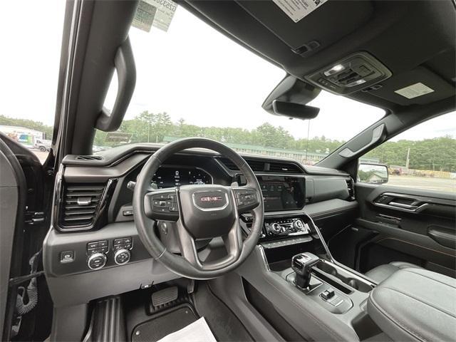 Photo of 2024 Onyx Black GMC Sierra 1500