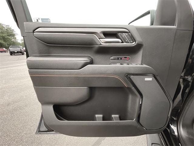 Photo of 2024 Onyx Black GMC Sierra 1500