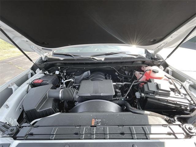 Photo of 2025 Summit White GMC Sierra 2500