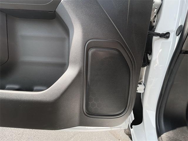 Photo of 2025 Summit White GMC Sierra 2500