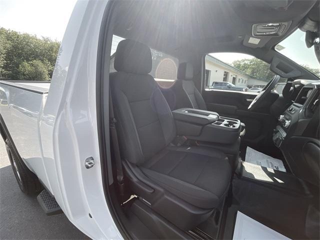 Photo of 2025 Summit White GMC Sierra 2500