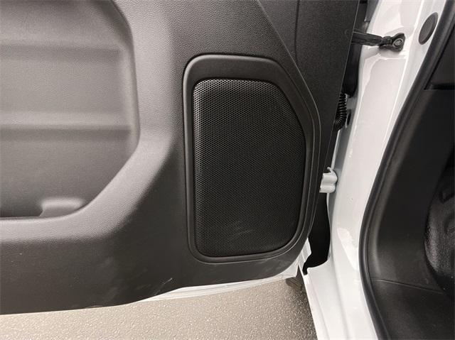 Photo of 2025 Summit White GMC Sierra 2500