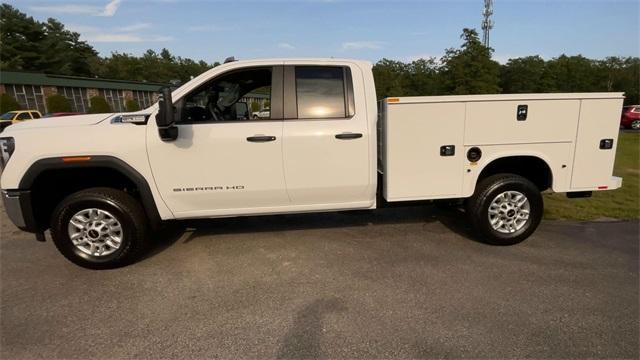 Photo of 2025 Summit White GMC Sierra 2500