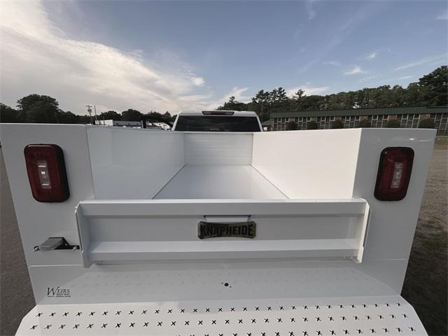 Photo of 2025 Summit White GMC Sierra 2500