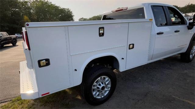 Photo of 2025 Summit White GMC Sierra 2500