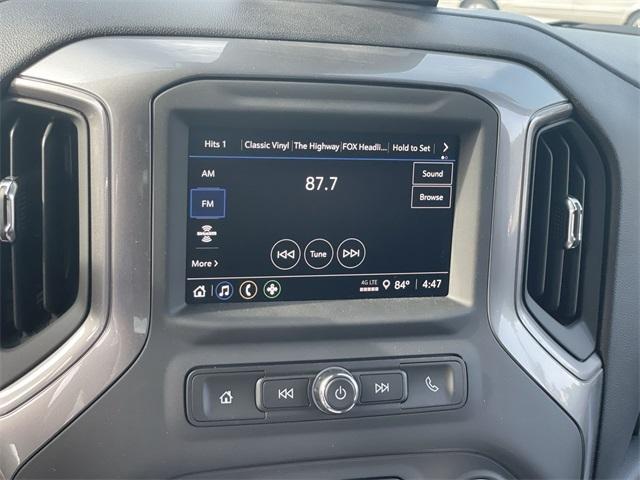 Photo of 2025 Summit White GMC Sierra 2500