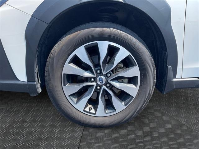 Photo of 2023 Crystal White Pearl Subaru Outback