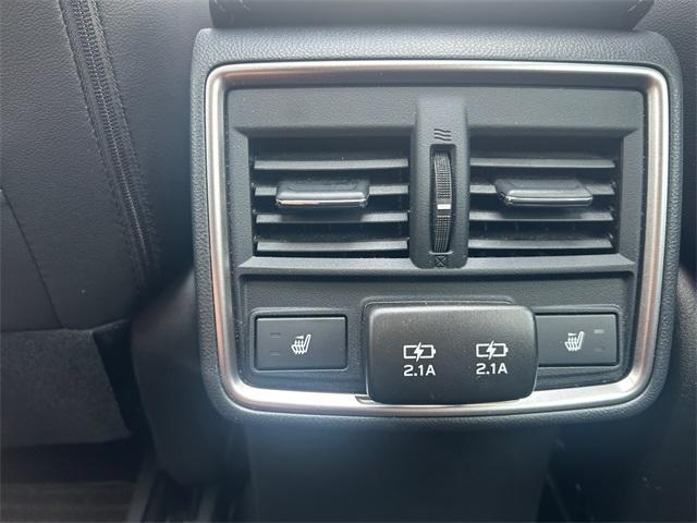 Photo of 2023 Ice Silver Metallic Subaru Forester