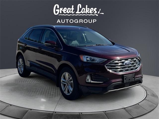 Photo of 2019 Burgundy Ford Edge
