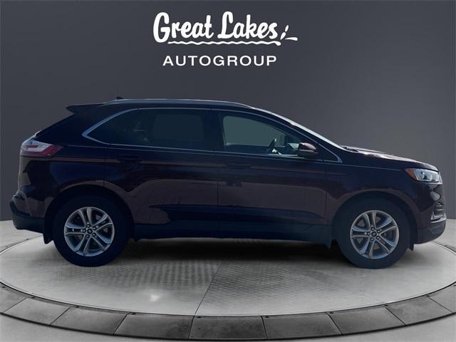 Photo of 2019 Burgundy Ford Edge