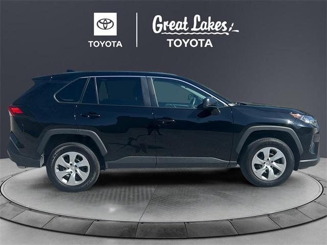 Photo of 2022 Midnight Black Metallic Toyota RAV4