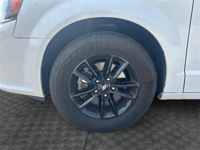 Photo of 2020 White Knuckle Clearcoat Dodge Grand Caravan