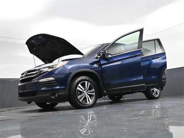Photo of 2018 Obsidian Blue Pearl Honda Pilot