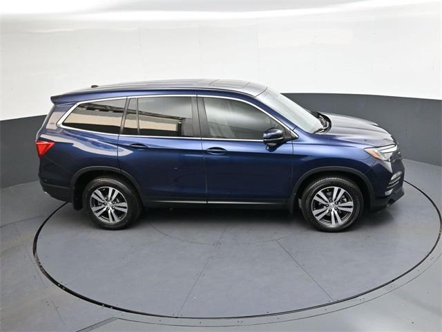 Photo of 2018 Obsidian Blue Pearl Honda Pilot