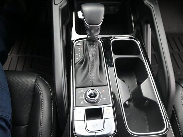 Photo of 2023 Red Kia Telluride