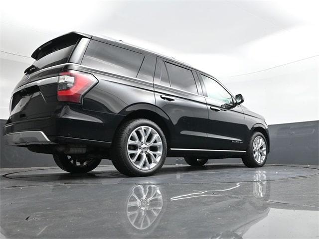 Photo of 2018 Shadow Black Ford Expedition