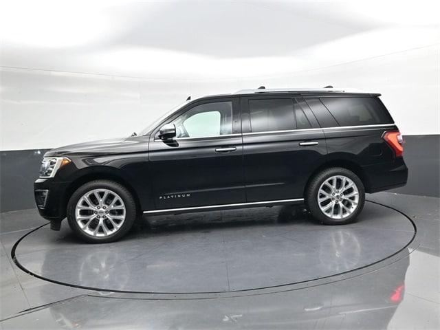 Photo of 2018 Shadow Black Ford Expedition