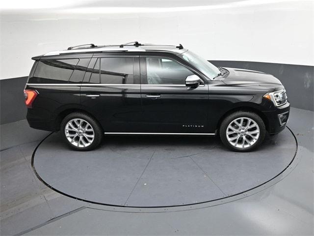 Photo of 2018 Shadow Black Ford Expedition
