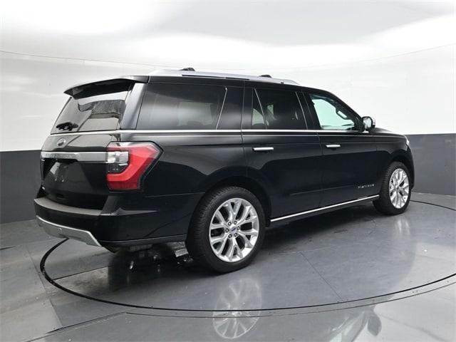 Photo of 2018 Shadow Black Ford Expedition