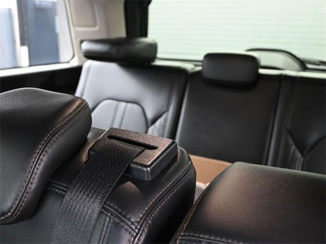 Photo of 2018 Shadow Black Ford Expedition