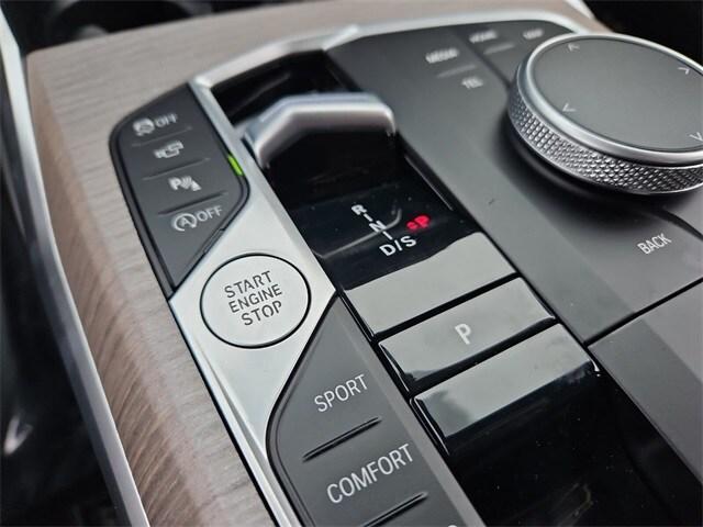 Photo of 2025 Skyscraper Gray Metallic BMW 330
