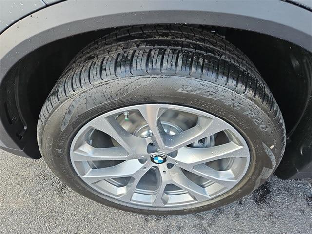 Photo of 2025 Skyscraper Gray Metallic BMW X5