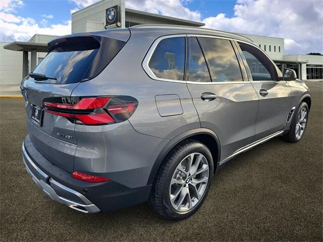 Photo of 2025 Skyscraper Gray Metallic BMW X5