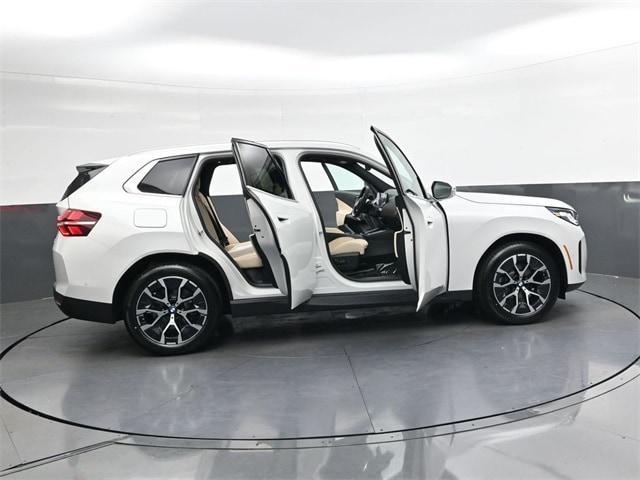 Photo of 2026 Mineral White Metallic BMW X3