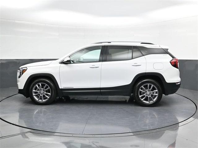 Photo of 2023 Summit White GMC Terrain