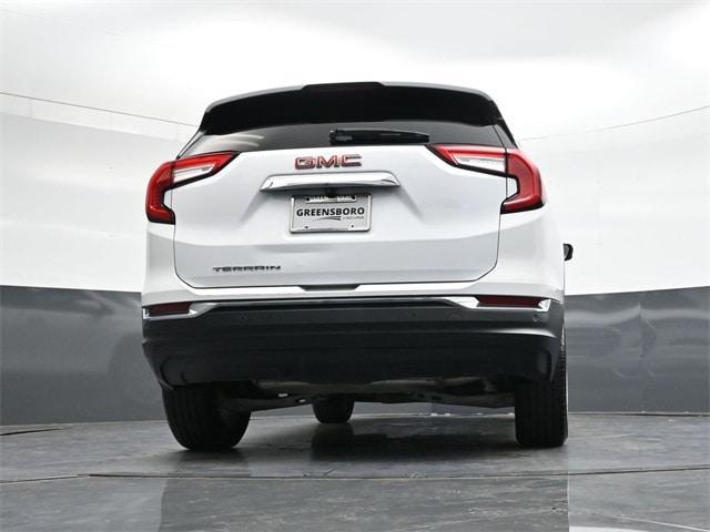 Photo of 2023 Summit White GMC Terrain