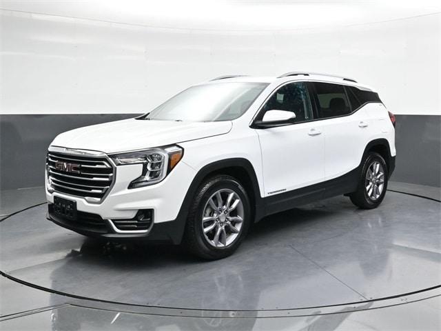 Photo of 2023 Summit White GMC Terrain