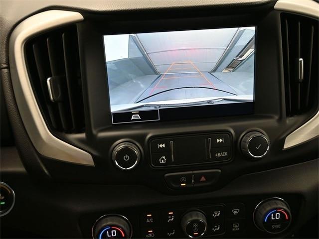 Photo of 2023 Summit White GMC Terrain