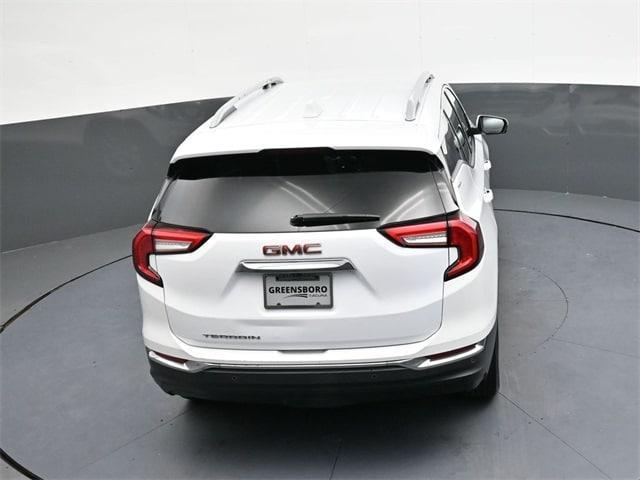 Photo of 2023 Summit White GMC Terrain