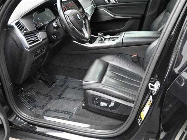Photo of 2019 Black Sapphire Metallic BMW X5