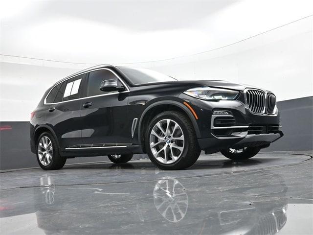 Photo of 2019 Black Sapphire Metallic BMW X5