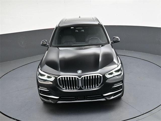 Photo of 2019 Black Sapphire Metallic BMW X5