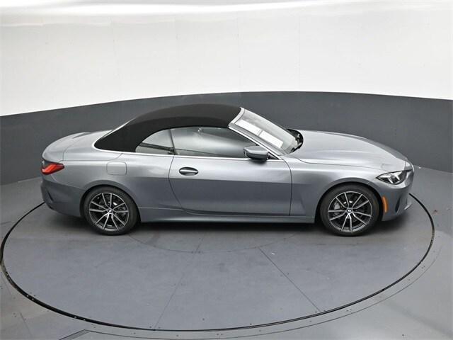 Photo of 2025 Skyscraper Gray Metallic BMW 430
