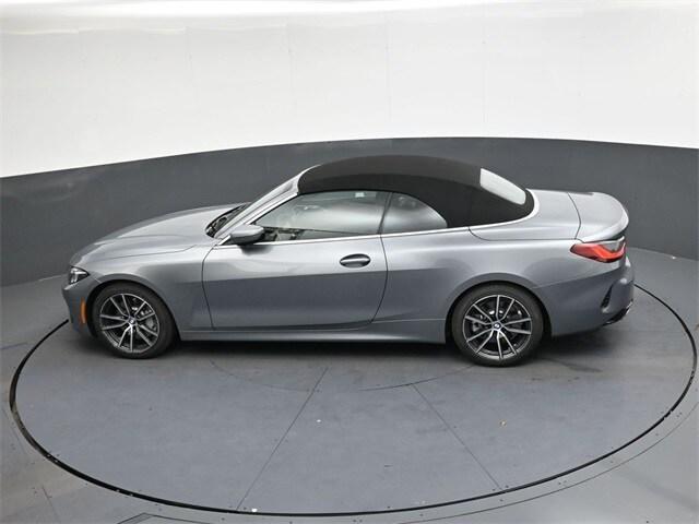 Photo of 2025 Skyscraper Gray Metallic BMW 430