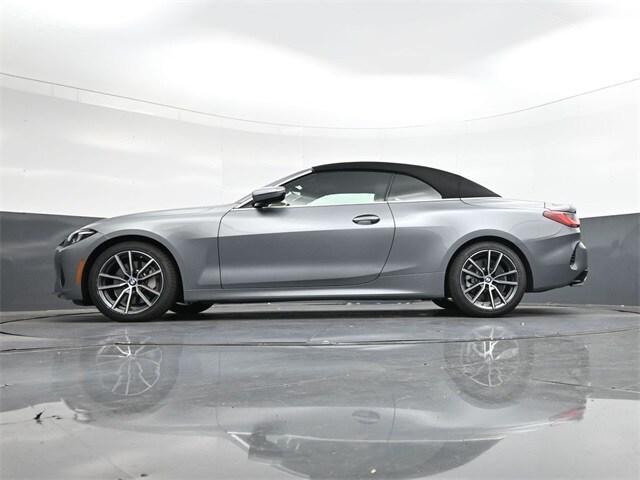 Photo of 2025 Skyscraper Gray Metallic BMW 430