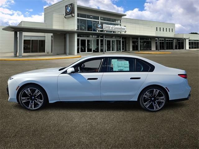 Photo of 2025 Mineral White Metallic BMW 760
