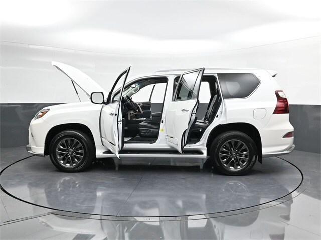 Photo of 2019 Starfire Pearl Lexus GX 460