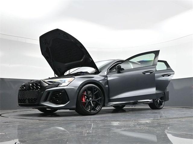 Photo of 2024 Daytona Gray Pearl Effect Audi RS 3