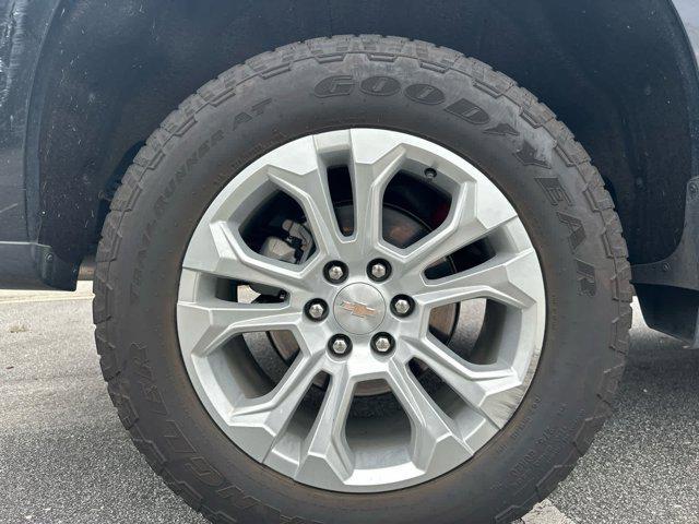 Photo of 2024 Black Chevrolet Silverado 1500