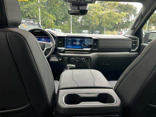 Photo of 2024 Black Chevrolet Silverado 1500